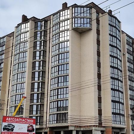 Luxury Apartments Atlant Луцьк Екстер'єр фото